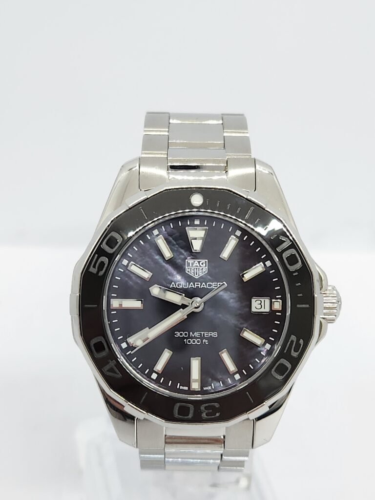 tag heuer modelo aquaracer con caja y documentación ref. WAY131K año 2021 tamaño 35mm movimiento de cuarzo bisel giratorio