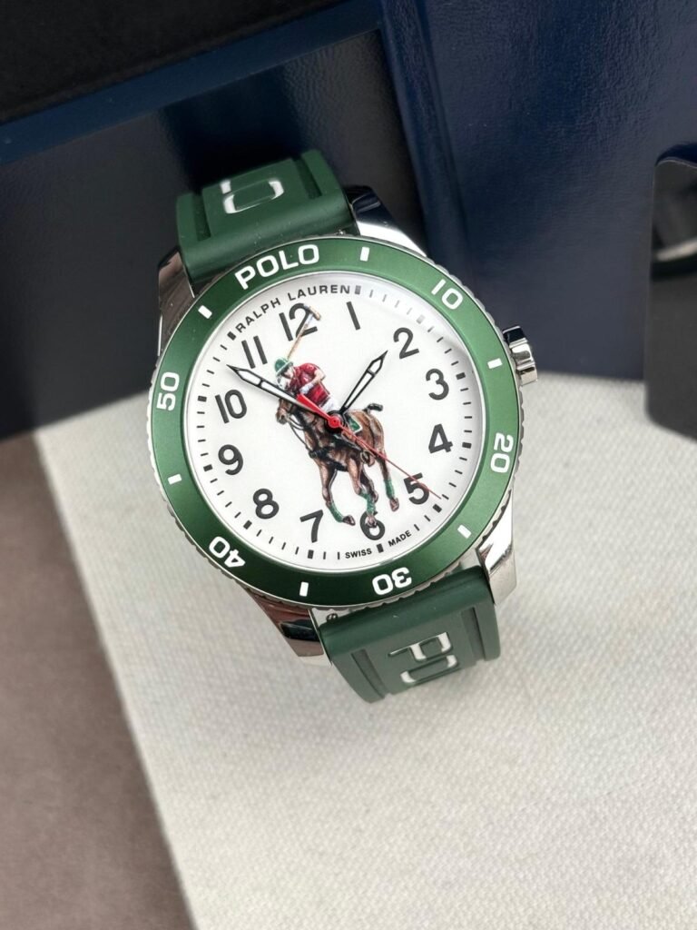 Oferta de navidad Antes 990€ Ahora 895€ Precioso reloj Polo Ralph Lauren Modelo pony player Con caja y documentación En perfecto estado, como nuevo Movimiento automático Tamaño 42mm Correa de caucho Nos encontramos en crta gral tacoronte-tejina 14 tacoronte